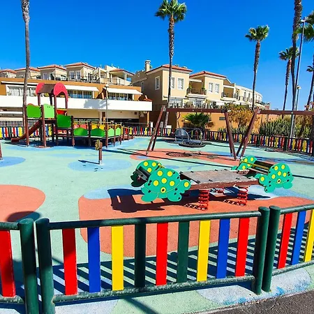 Terraza Sol & Mar, Palm Mar, Ocean & Pool View شقة *